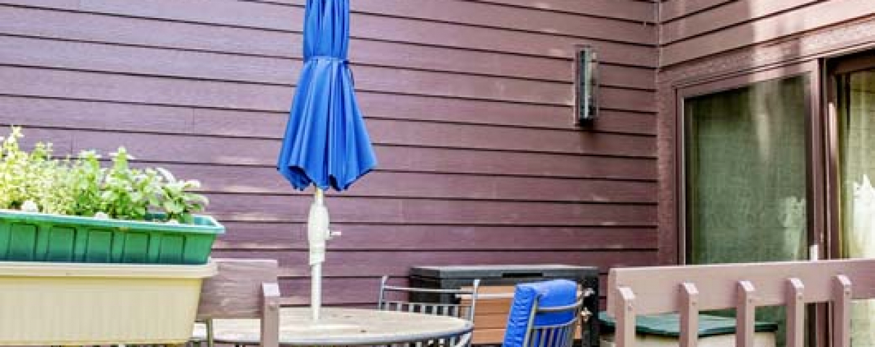 James Hardie HardiePlank Cedarmill Siding Dream Collection (Beaujolais